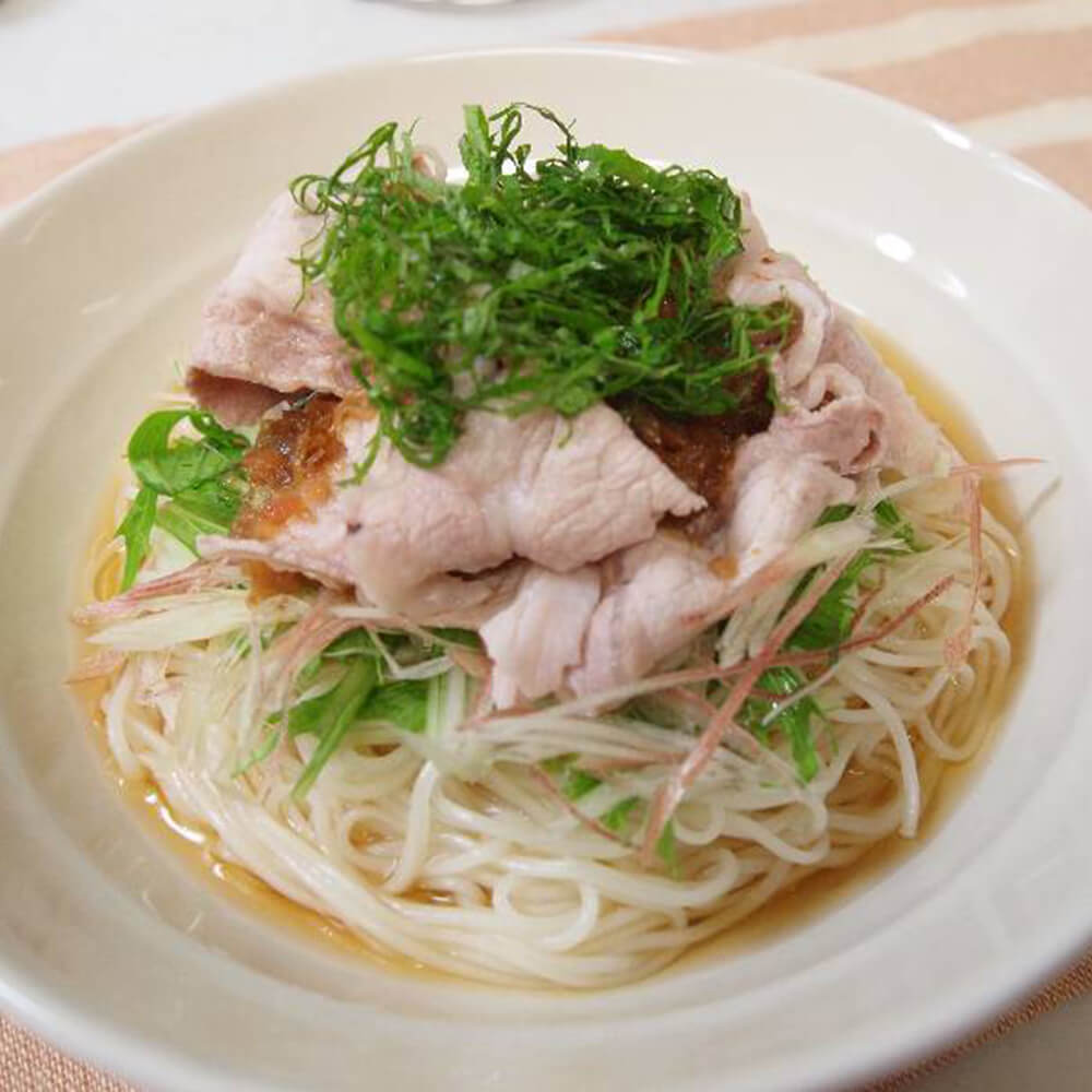 やまと豚の冷しゃぶぶっかけ素麺梅ごま風味