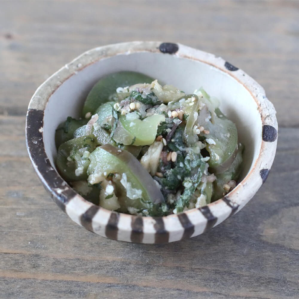 水茄子とみょうがの胡麻味噌あえ